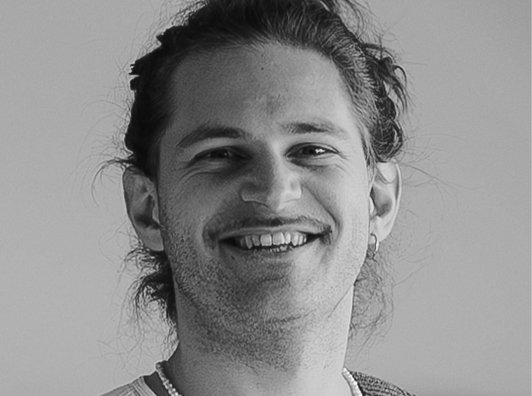 Fabian Möltner | Bass